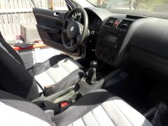 Volkswagen Golf V