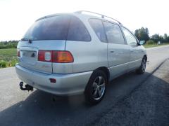 Toyota Picnic 2.0 -01
