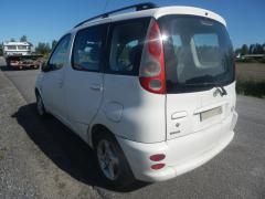 Toyota Yaris Verso 1.3 -02