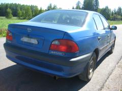 Toyota Avensis 1.8 sed. -98
