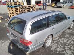 Mercedes-Benz E 320 V6 4matic