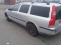 Kuva 3: Volvo V70 2.4 T Bensa AWD 2001