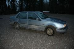 Volvo 460 1,8i -95 sedan