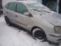 Kuva 3: Nissan Almera Tino 1.8 Bensa 2002