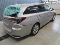 Toyota Auris 1.8i Hybrid Farm