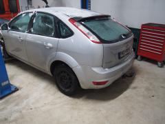Ford Focus 1.6 man. hb -11
