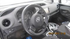 Toyota Yaris hybrid 11->