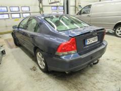 Volvo S60 2.4T -03
