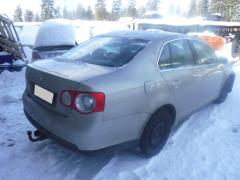 VW Jetta V 4D Sedan 2.0TDI MT6