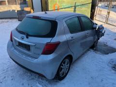 Toyota Yaris 11->