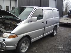Toyota Hiace  2,5TD 4x4 lyhyt -05 D4D