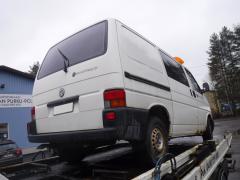 VW Transporter T4 Van lyhyt 2.4D MT5