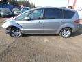 Kuva 3: Ford S-Max 1.6 EcoBoost Tila-auto 2011