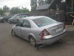 Ford Mondeo 2.0i -01 sedan