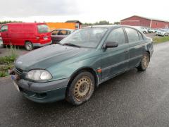 Toyota Avensis 2.0 TD sed -99