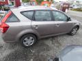 Kuva 3: Kia Ceed 1.6 DOHC 16V Bensa Farmari 2008