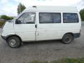 Kuva 3: Volkswagen Transporter 2.5 TDI Minibussi 2000