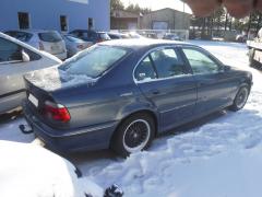 BMW E39 4D Sedan 520i MT5