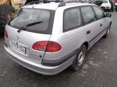 Toyota Avensis 1.6i Terra STW -99 britti