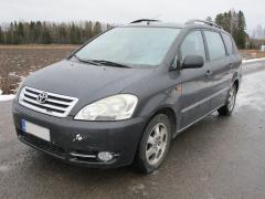 Toyota Avensis Verso 2.0 D -03