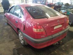 Toyota Avensis 1.6i Liftback -01