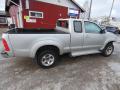 Kuva 3: Toyota Hilux 2.5 D-4D 4WD Extra Cab Lava-auto 2006