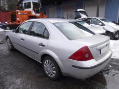 Ford Mondeo III Pre-Facelift 4D Sedan 1.8i MT5