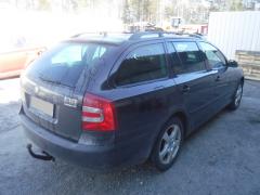 Skoda Octavia 1Z5 5D Combi 2.0TDI MT6 Ambiente