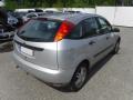 Kuva 3: Ford Focus I Pre-Facelift 5D HB 1.6i MT5 2001