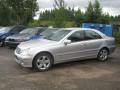 Kuva 3: Mercedes-Benz C 180 200cdi 2003