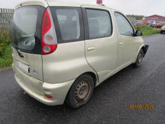 Toyota Yaris Verso 1.3 -02