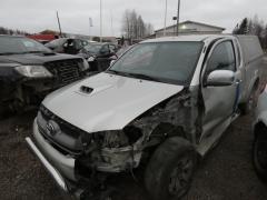 Toyota Hilux 2.5D-4D 2ovinen Lava-auto