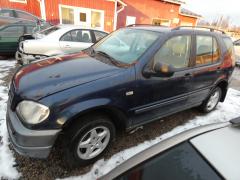 Mercedes-Benz ML 270 CDI 4WD Maastoauto