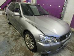 Lexus IS200 2.0 -05