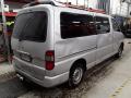 Kuva 3: Toyota Hiace 2,5 D-4D 117 2WD pitk 2011