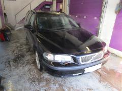 Volvo V70 2.4 -03