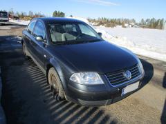 Volkswagen Passat 2.0 sedan -03
