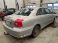 Kuva 3: Toyota Avensis 1.8i Elegant -05 sedan ZZT251L-AEMGKW 2005