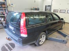 Volvo V70 II 2,4 D5 136kW