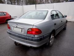 Toyota Avensis T22 Pre-Facelift 4D Sedan 1.6i MT5 Terra