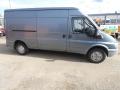 Kuva 3: Ford Transit 2.4 TDE Takaveto Pakettiauto 2003