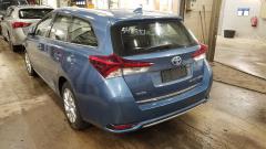 Toyota Auris 1.8 Hybrid -16