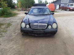 Mercedes-Benz E 220 CDI sedan -01