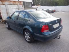 VW Bora 4D Sedan 1.6i 16V MT5
