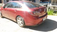 Mazda 6 2.0 MZR-CD -09 viininpunainen viistoper