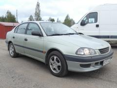 Toyota Avensis 1.6 SEDAN