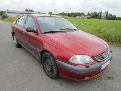 Toyota Avensis 1.8 VVT-i sedan -01