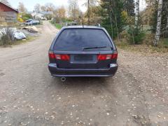 Mitsubishi Galant 2,5 V6   farmari -02