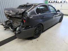 BMW E90 330dA Sed