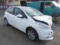 Peugeot 208 1.2 2015 82hv